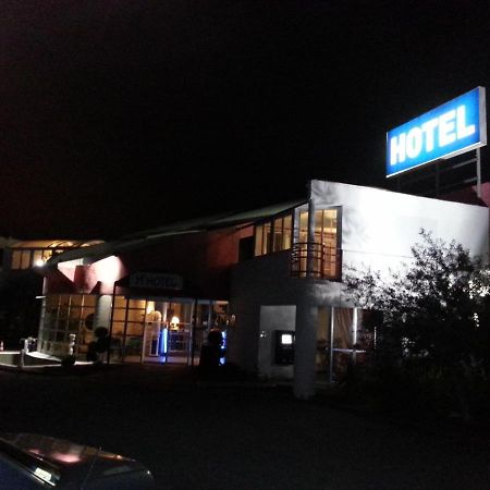 Hotel La Cle Saint-Andre-de-Sangonis Ngoại thất bức ảnh